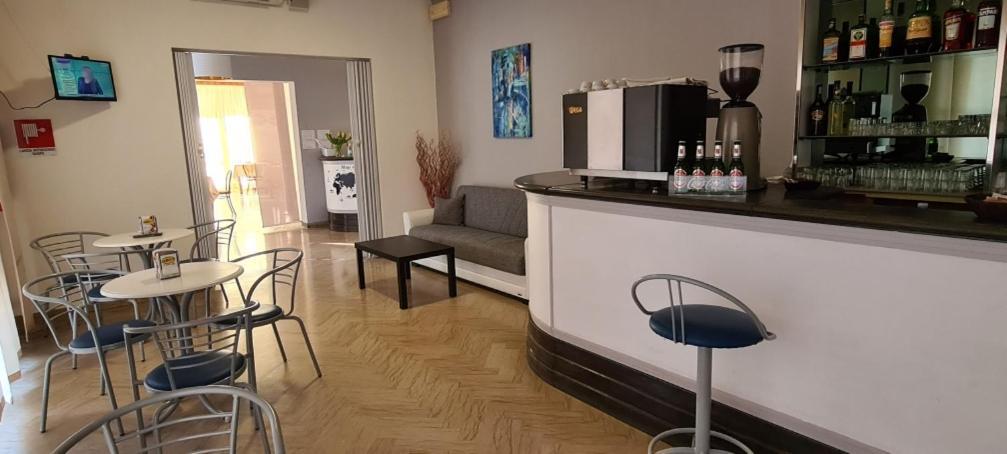 Hotel Astoria リッチョーネ エクステリア 写真