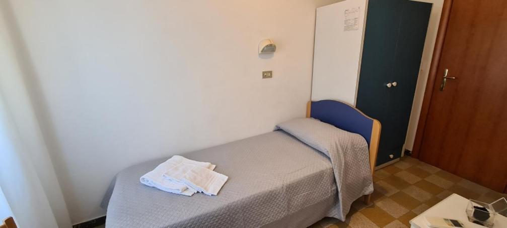 Hotel Astoria リッチョーネ エクステリア 写真