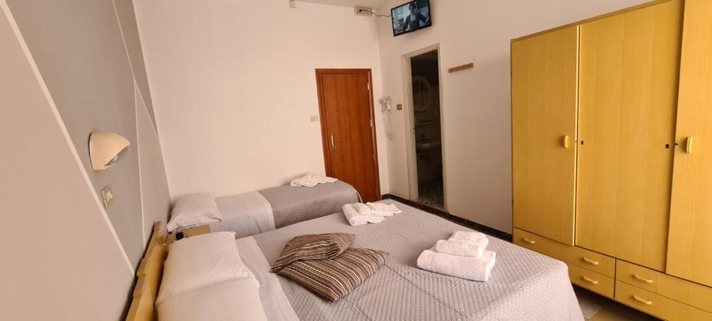 Hotel Astoria リッチョーネ エクステリア 写真