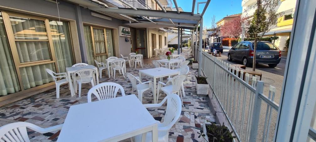 Hotel Astoria リッチョーネ エクステリア 写真